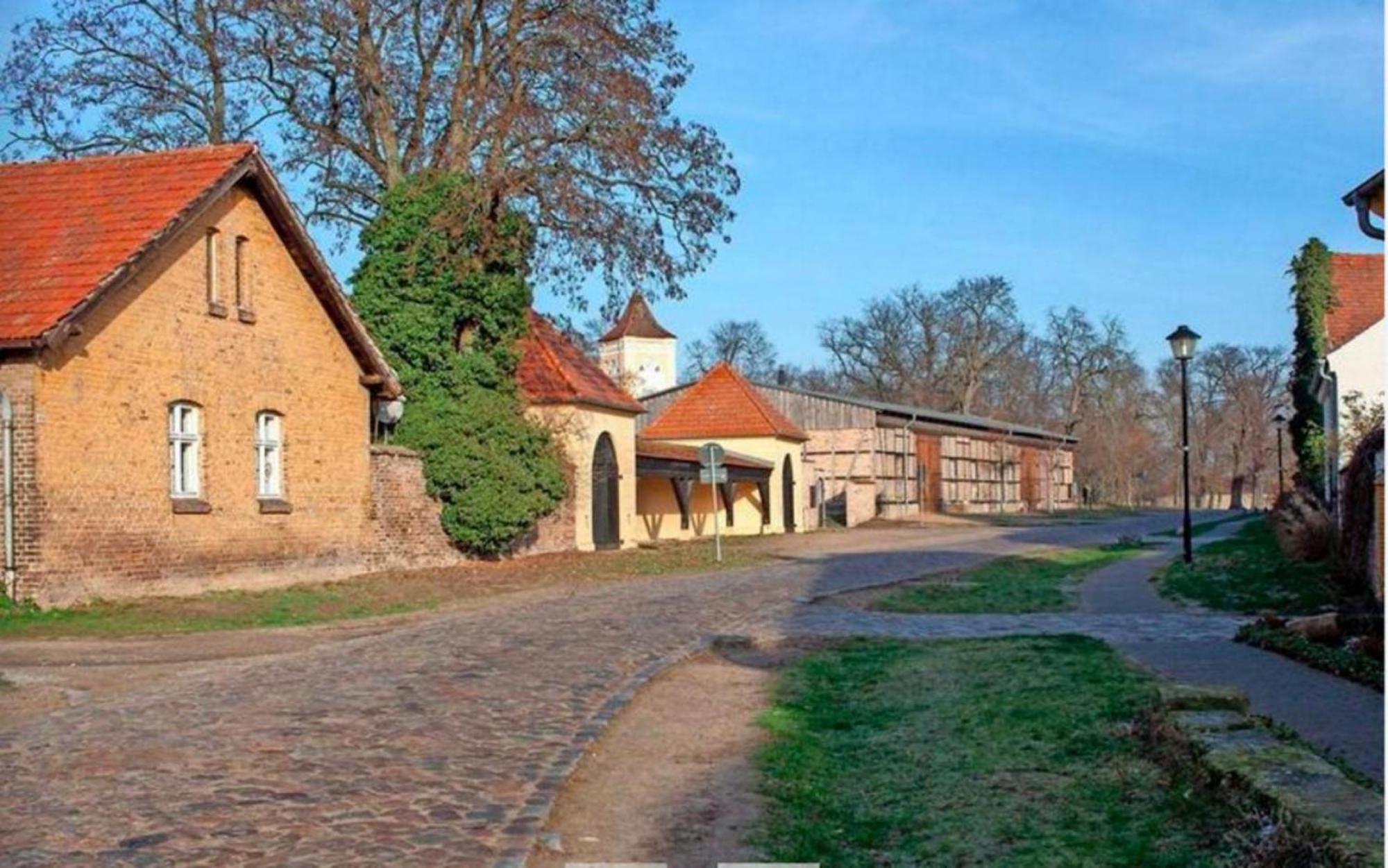 Ferienwohnungen Luisenhof Paretz Esterno foto